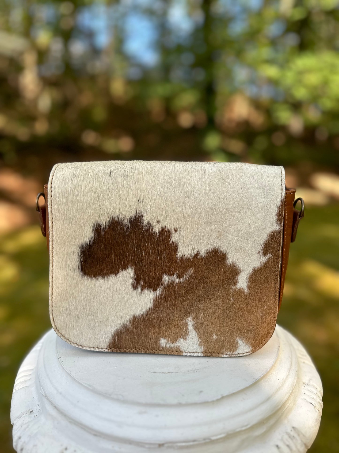 KICHWA COWHIDE HANDBAG